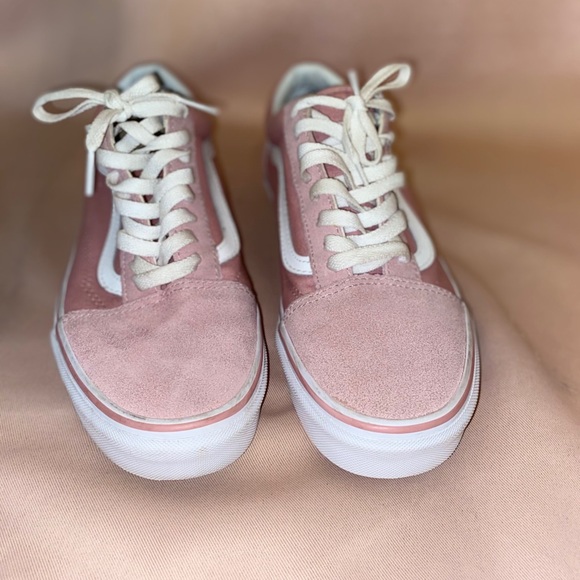 Vans - Picture 2 of 2